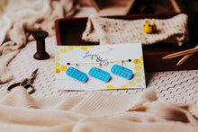 Load image into Gallery viewer, Knitting Needle Minder Set
