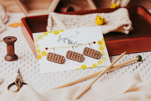 Load image into Gallery viewer, Knitting Needle Minder Set
