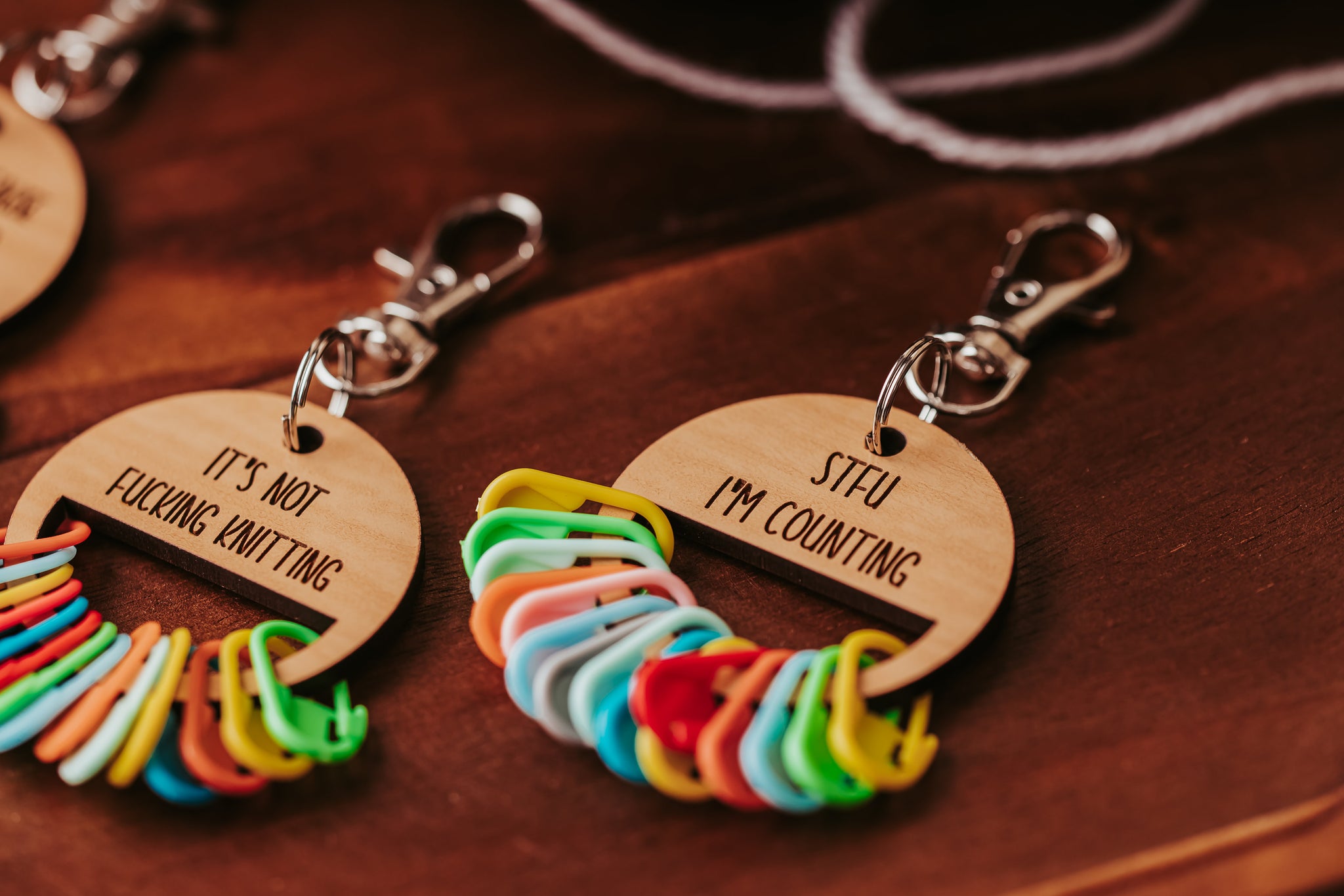 Keychain Marker Stitch Marker Holder with Keychain – Loops & Bee