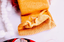 Load image into Gallery viewer, Christmas Acrylic Shapes - Loops &amp; Bee
