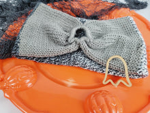 Load image into Gallery viewer, Halloween Acrylic Shapes - Loops &amp; Bee
