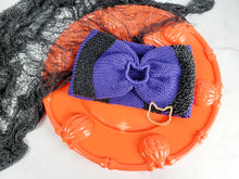 Load image into Gallery viewer, Halloween Acrylic Shapes - Loops &amp; Bee
